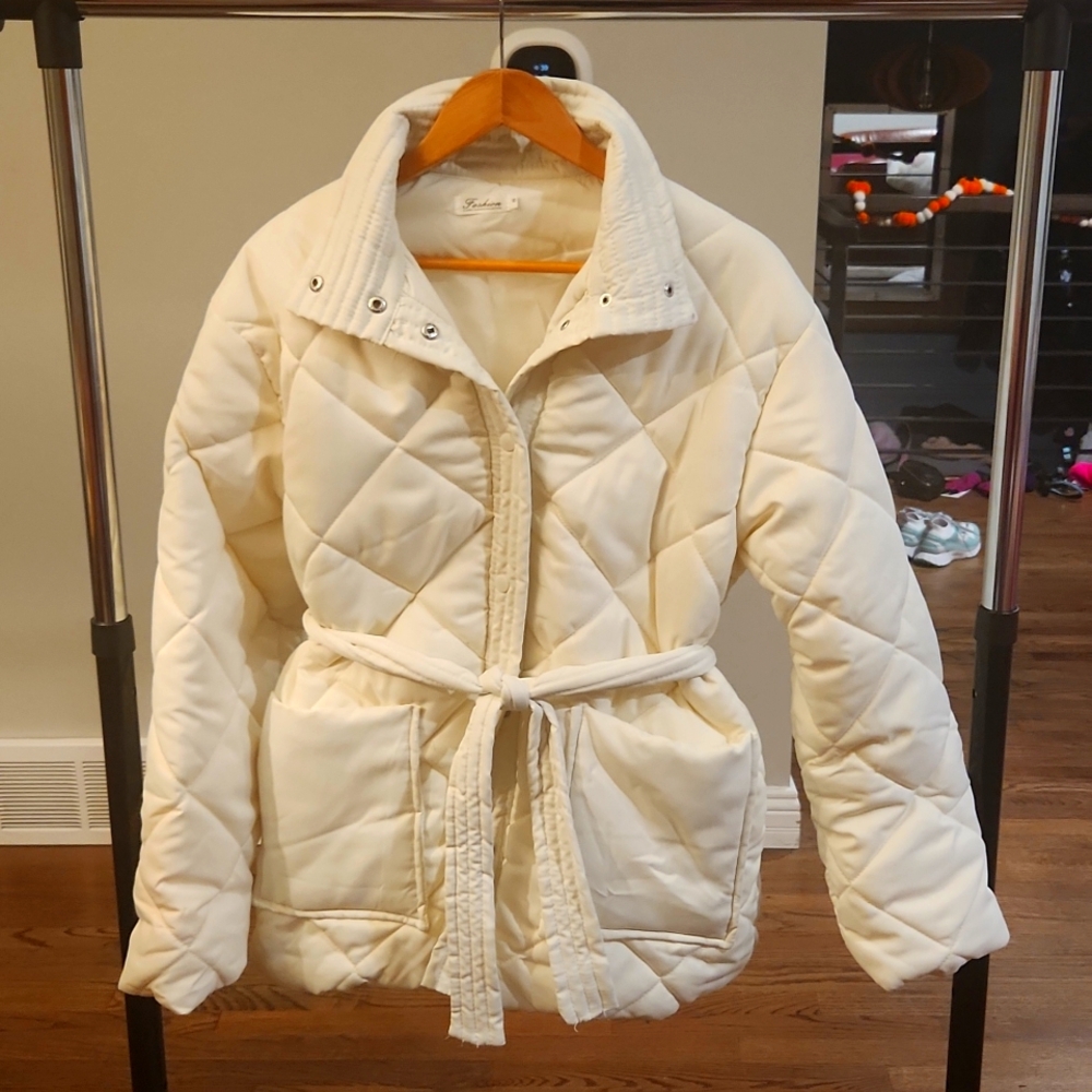 Fashion off white size 8 puffer jacket